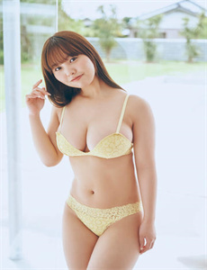 《我女朋友的母亲15完整视频有翻译》