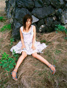 《动漫美女被撕开裤裆》